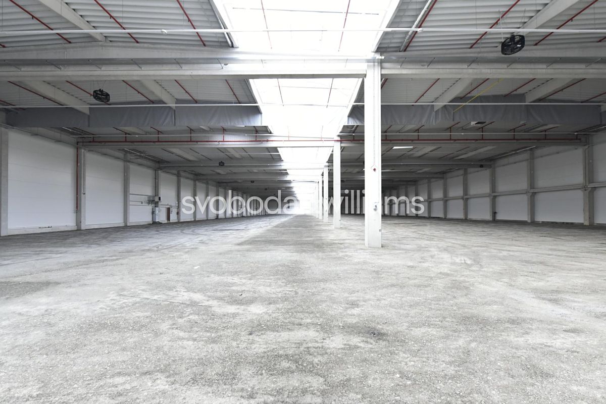 Pronájem výrobní haly, prostoru 3450 m² – fotografie 4