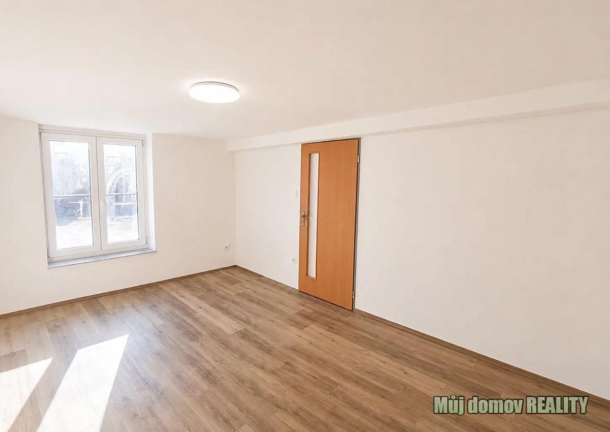 Pronájem bytu 2+kk 45 m²