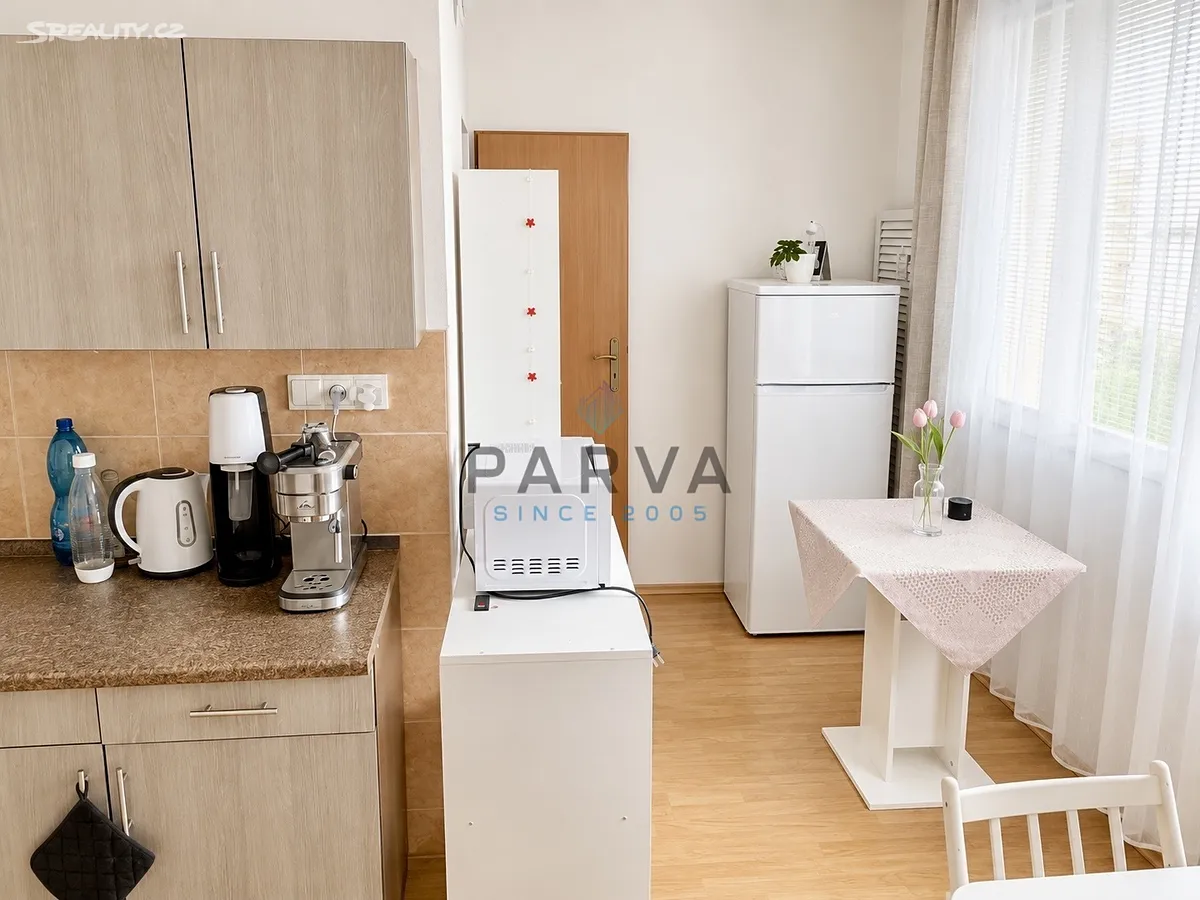 Pronájem bytu 3+1 62 m² – pohled 6