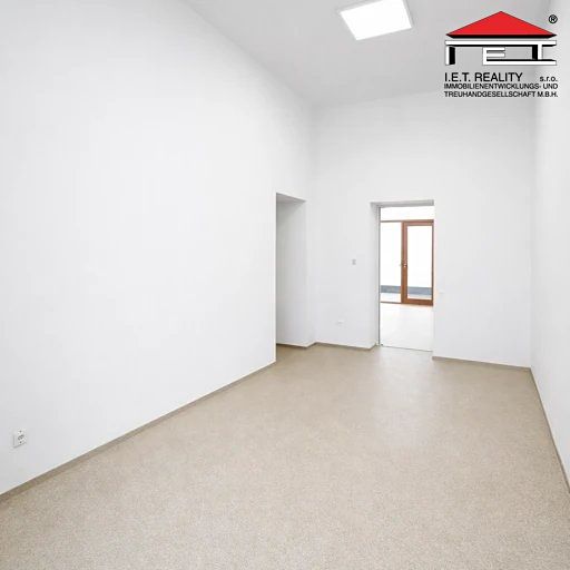 Pronájem kanceláře 100 m² – fotografie 5