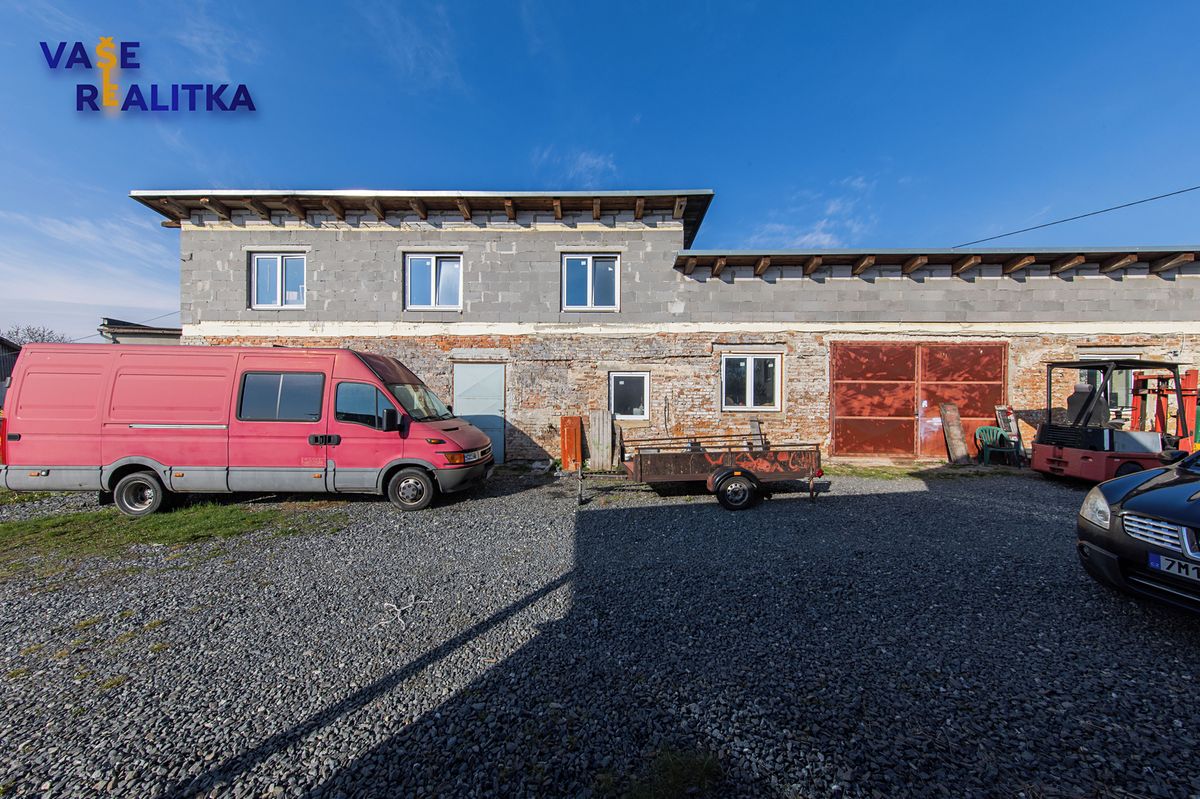 Prodej rodinného domu 123 m², pozemek 2274 m²
