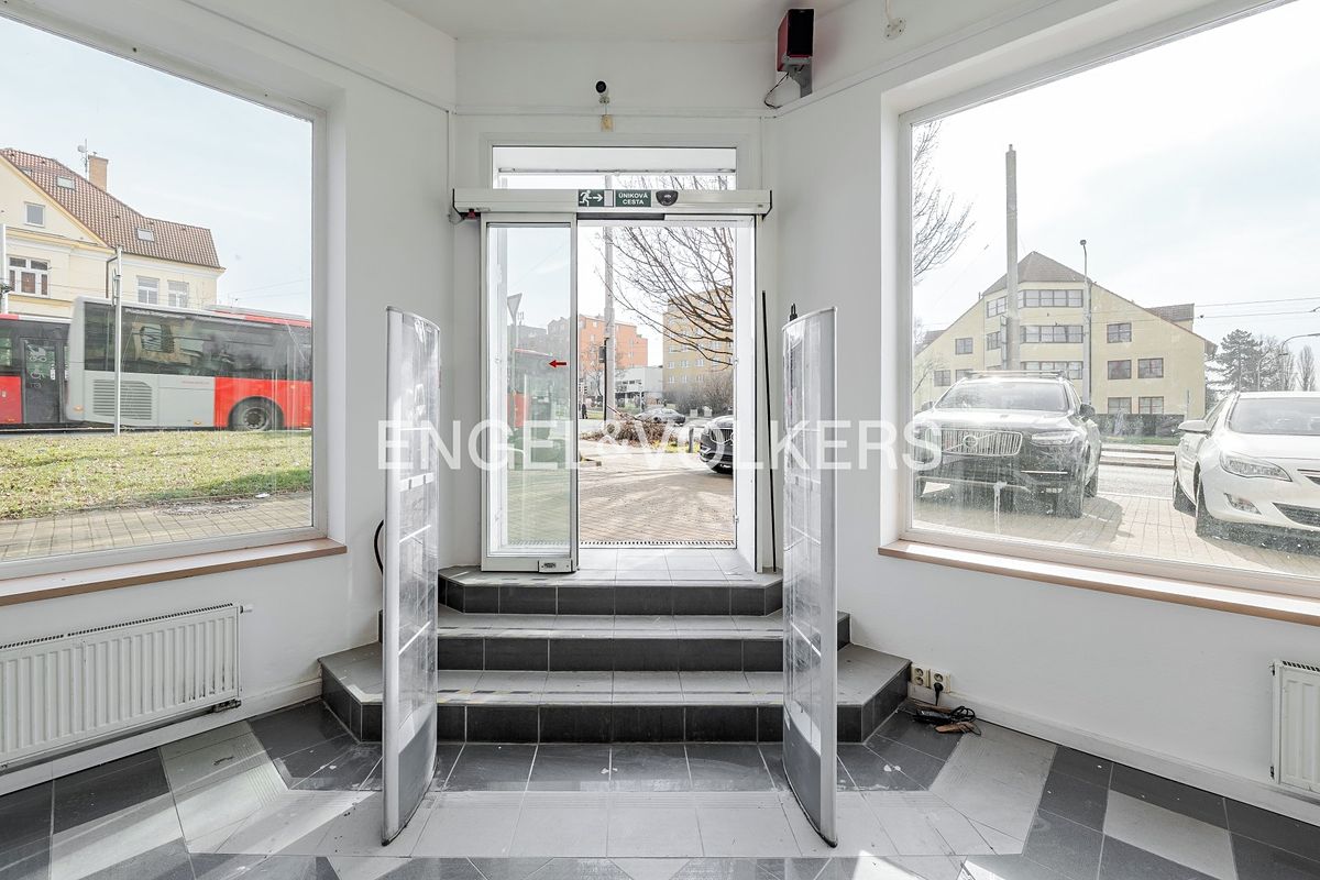 Pronájem ordinace 418 m² – fotografie 3