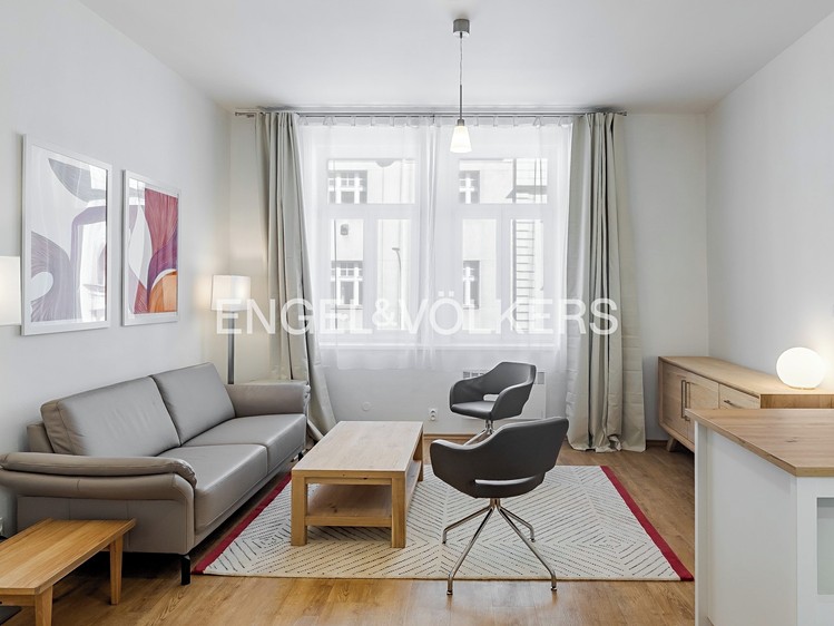 Квартира 2+kk в оренду, 42 м² (1 з 7)