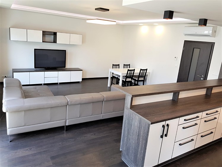 Pronájem bytu 4+kk, 119 m² (2 z 29)