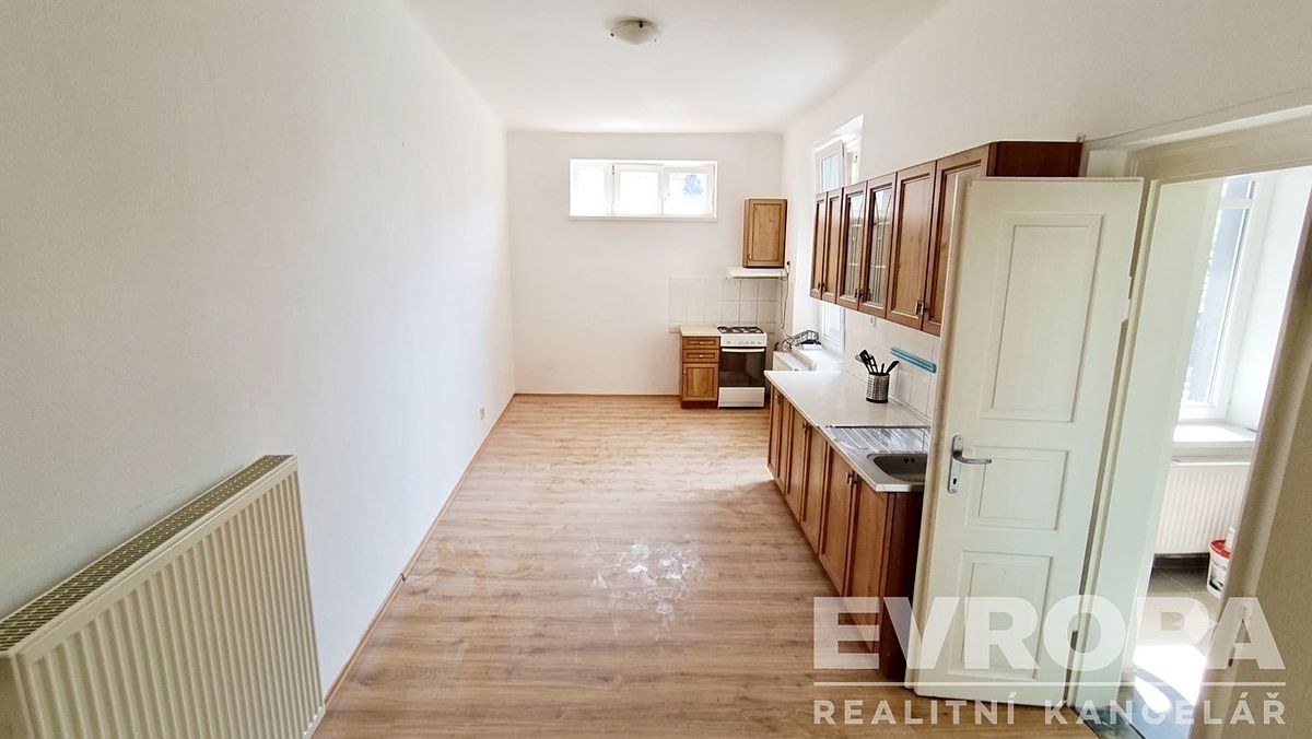 Pronájem bytu 1+1 41 m² – fotografie 2