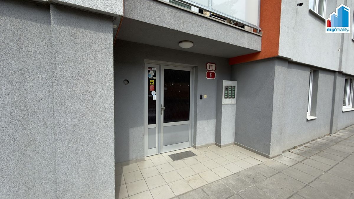 Pronájem bytu 3+1 60 m² – fotografie 2