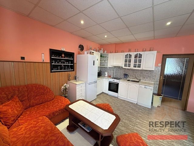 Prodej vily 103 m², pozemek 592 m² – fotografie 3