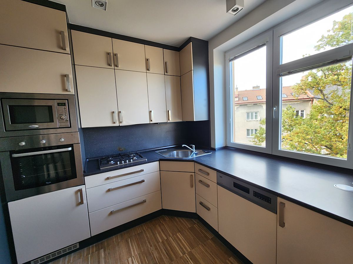 Pronájem bytu 3+1 80 m² – fotografie 3