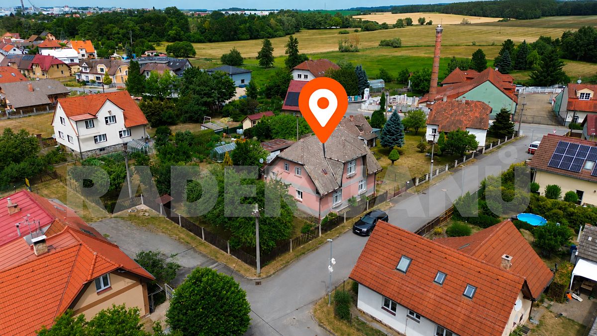 Prodej rodinného domu 203 m², pozemek 695 m² – fotografie 4