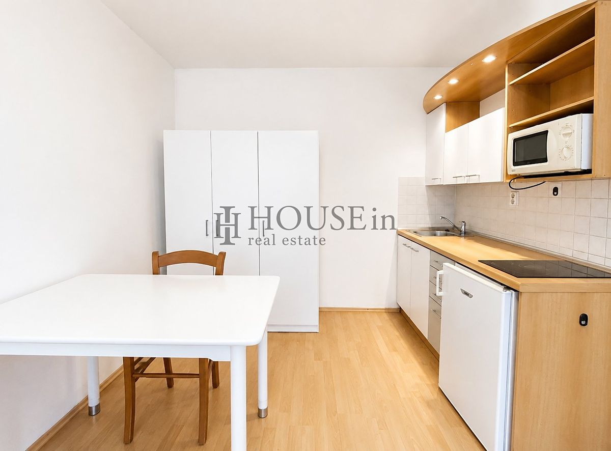 Pronájem bytu 1+kk 23 m²