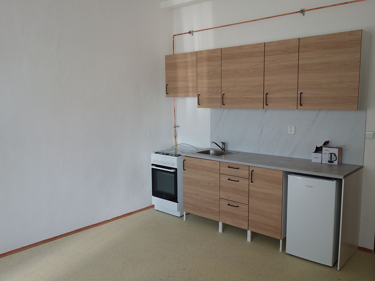 Pronájem bytu 1+kk 34 m² – fotografie 3