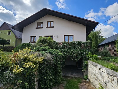 Prodej  rodinného domu 274 m², pozemek 910 m²