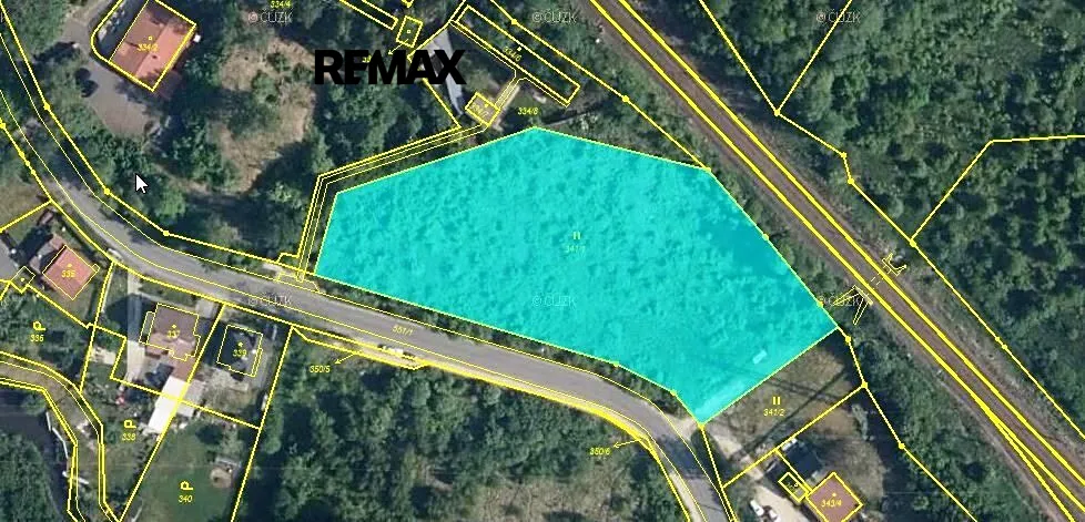 Prodej stavebního pozemku 4885 m²