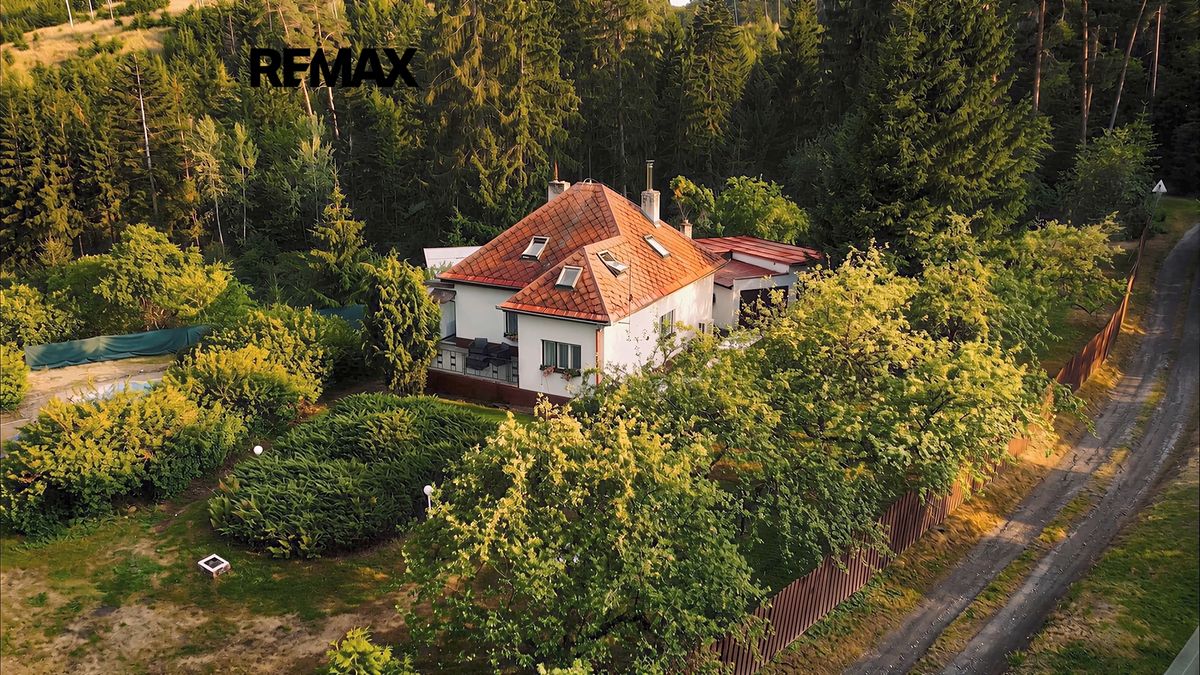 Prodej rodinného domu 129 m², pozemek 2284 m² – fotografie 3