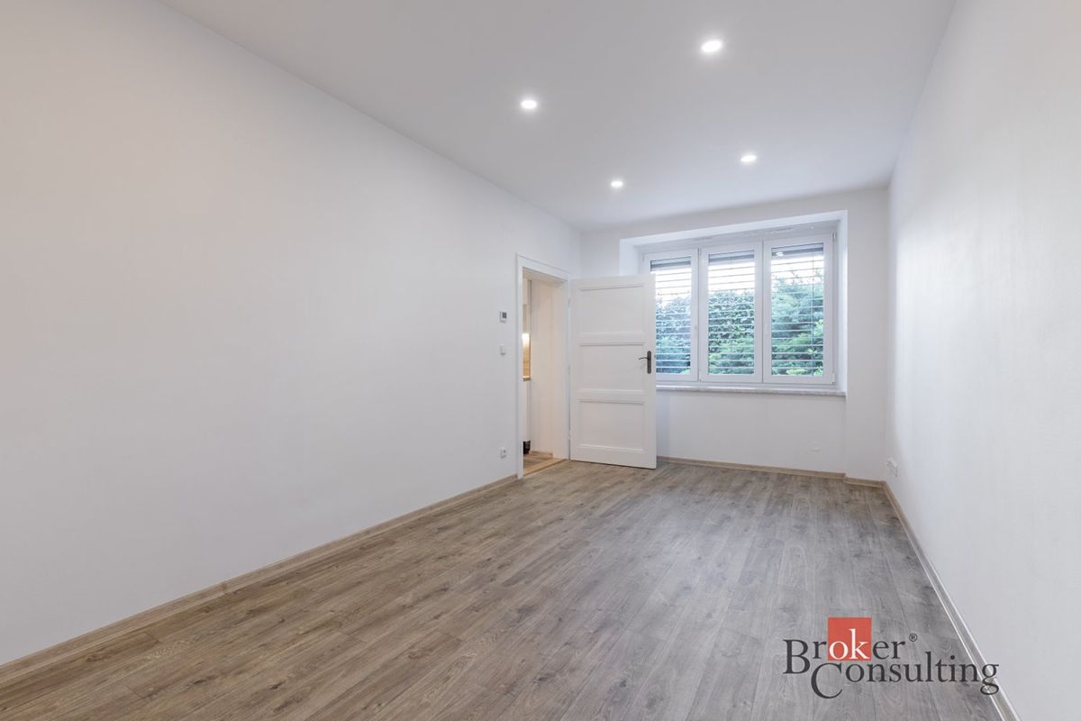 Pronájem bytu 2+kk 43 m² – fotografie 2