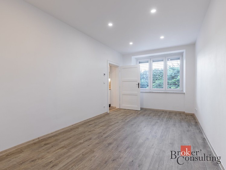 Pronájem bytu 2+kk, 43 m² (2 z 5)