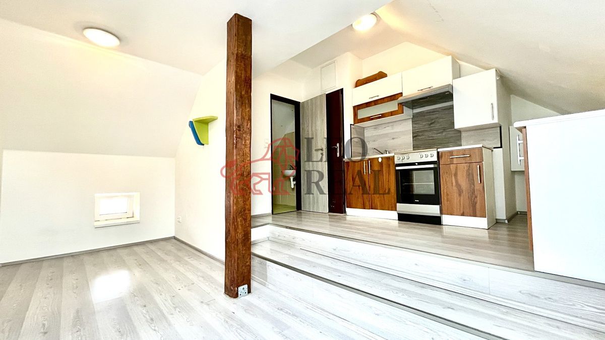 Pronájem bytu 2+kk 35 m²