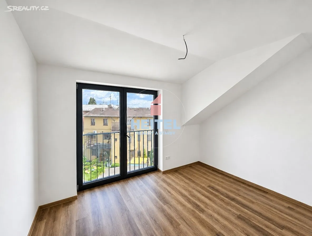 Pronájem bytu 2+kk 52 m² - Widok 4