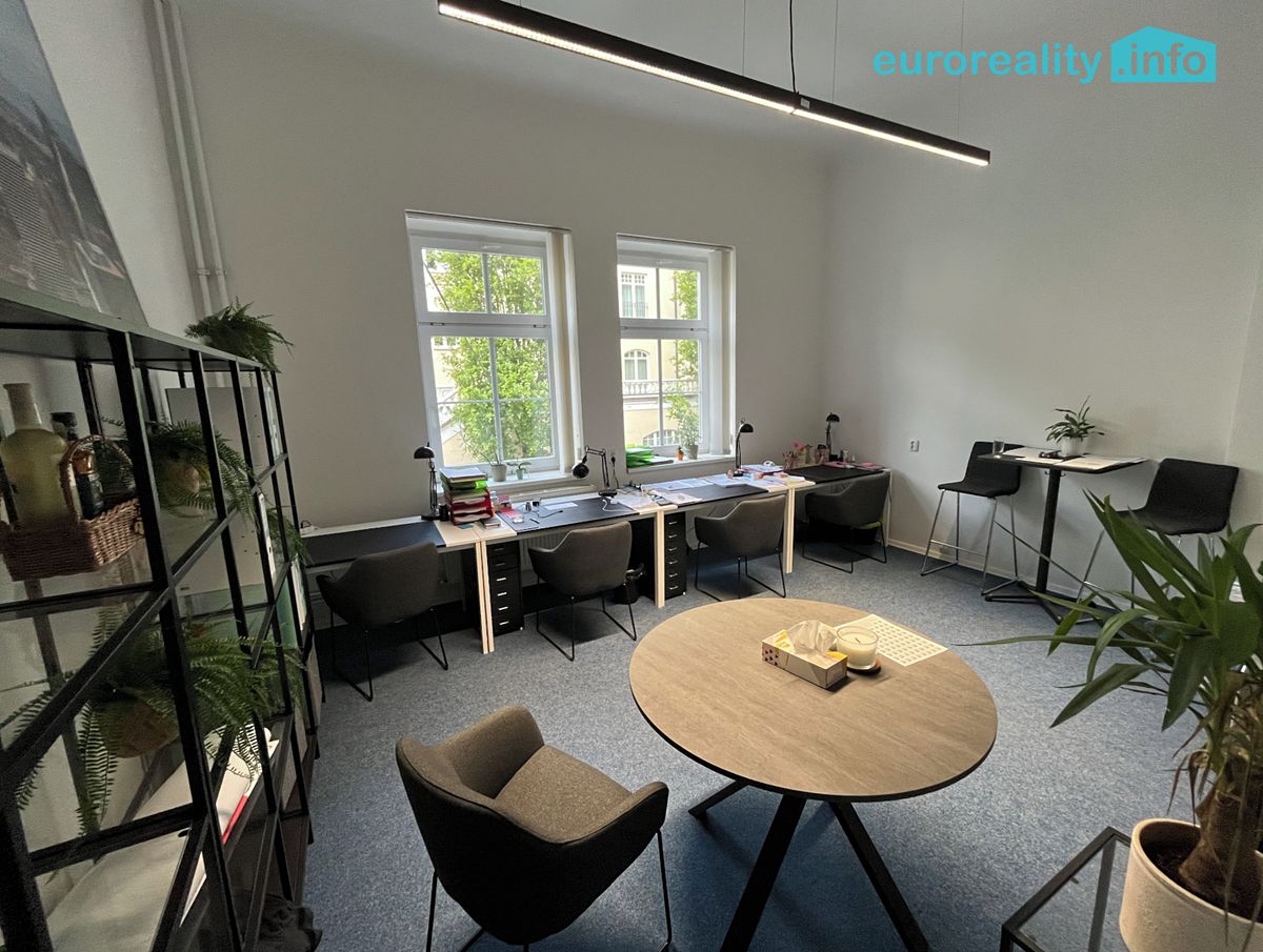 Pronájem kanceláře 39 m² – fotografie 3