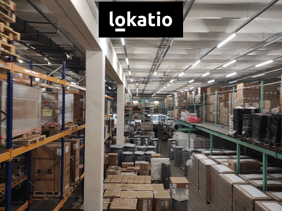 Pronájem skladového prostoru 1279 m² – fotografie 2