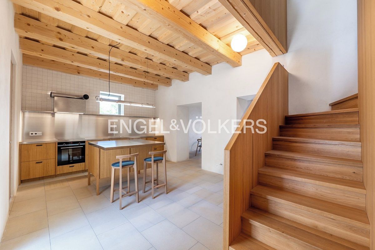 Pronájem bytu 4+1 156 m²