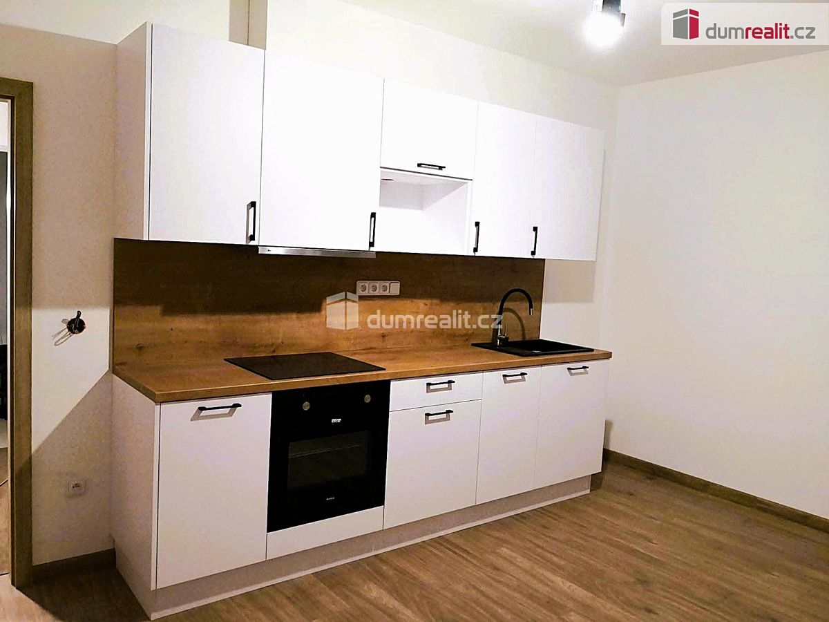 Pronájem bytu 2+kk 38 m²