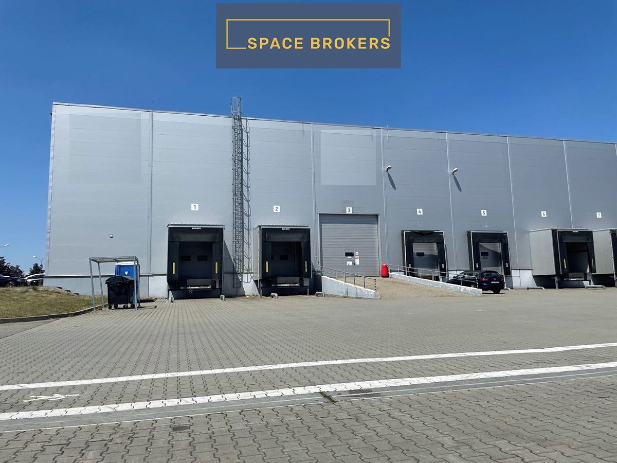Pronájem skladového prostoru 7543 m²