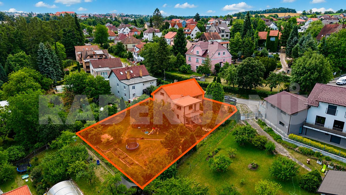 Prodej rodinného domu 202 m², pozemek 892 m² – fotografie 4