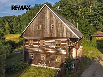 Prodej  rodinného domu 556 m², pozemek 3 366 m²