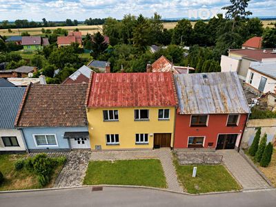 Prodej rodinného domu 180 m², pozemek 836 m²