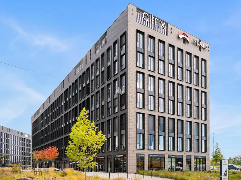Pronájem kanceláře 337 m², Praha – náhled fotky 1