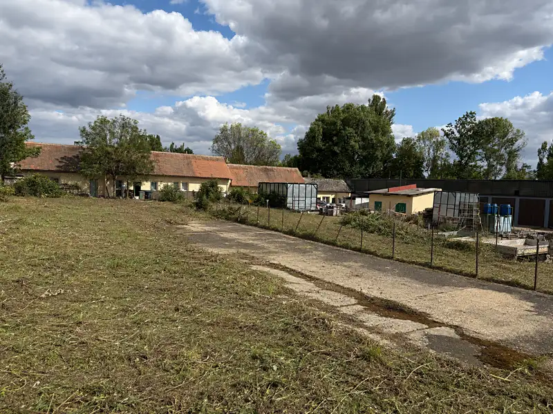 Pronájem komerčního pozemku 1500 m², Hospozín – náhled fotky 3