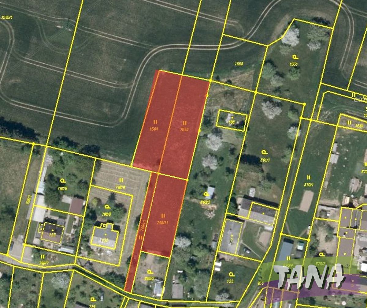 Prodej stavebního pozemku 2228 m²