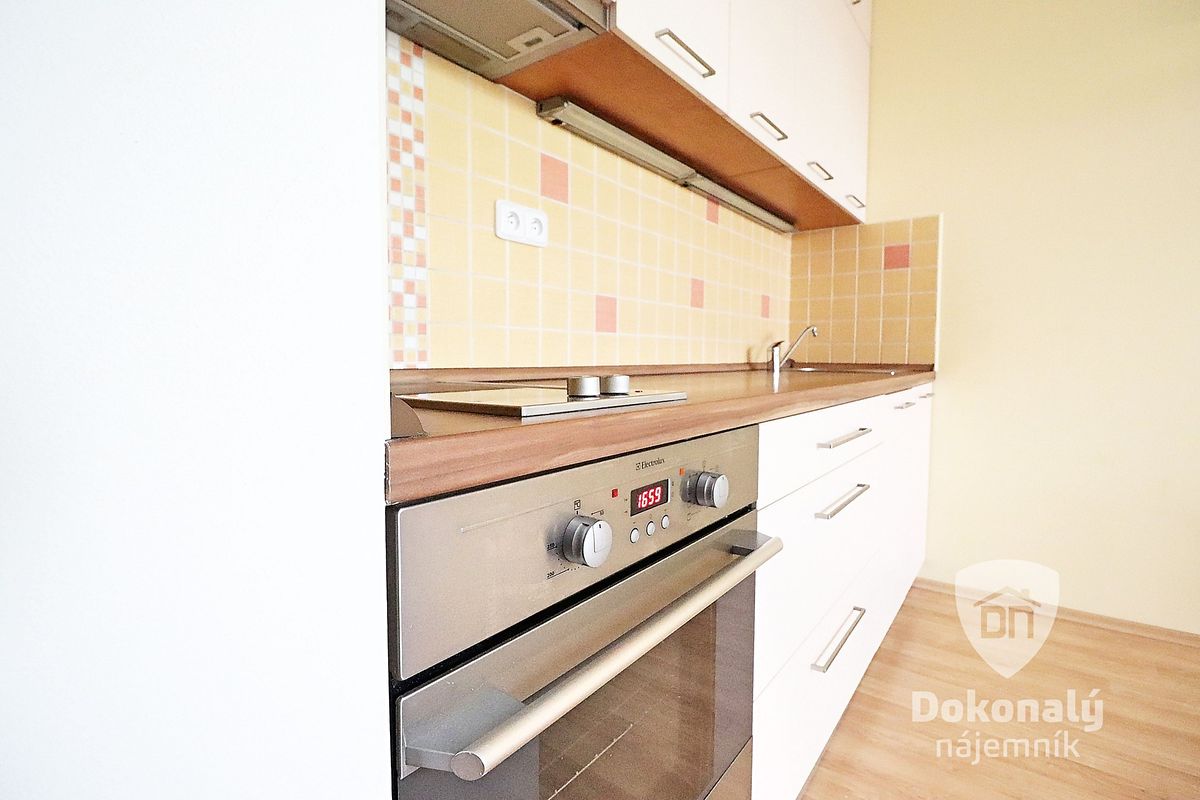 Pronájem bytu 2+kk 45 m² – fotografie 2