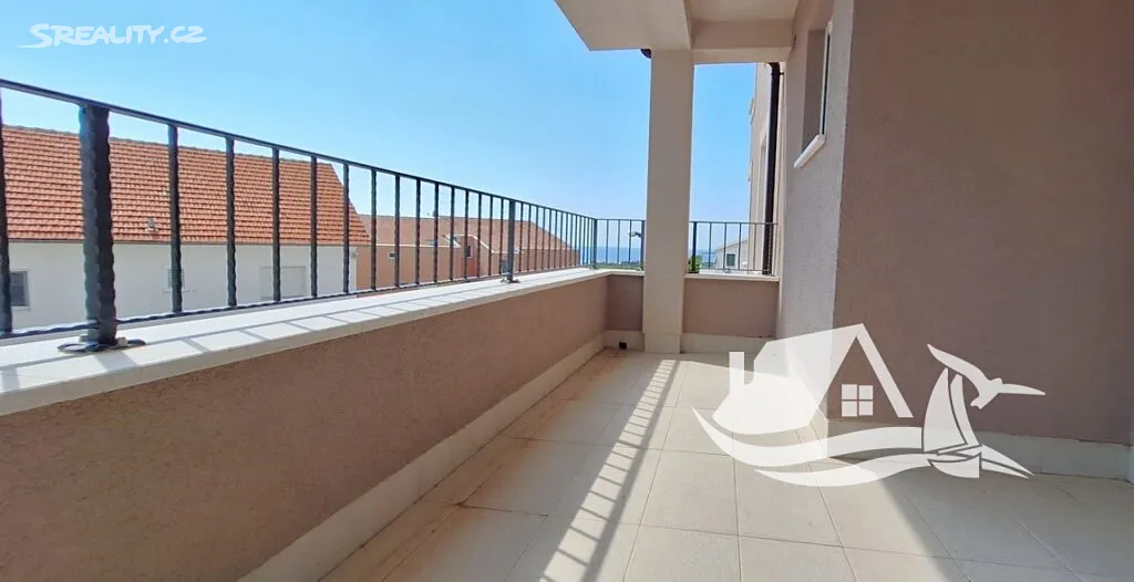 Prodej bytu 2+kk 40 m², Primošten