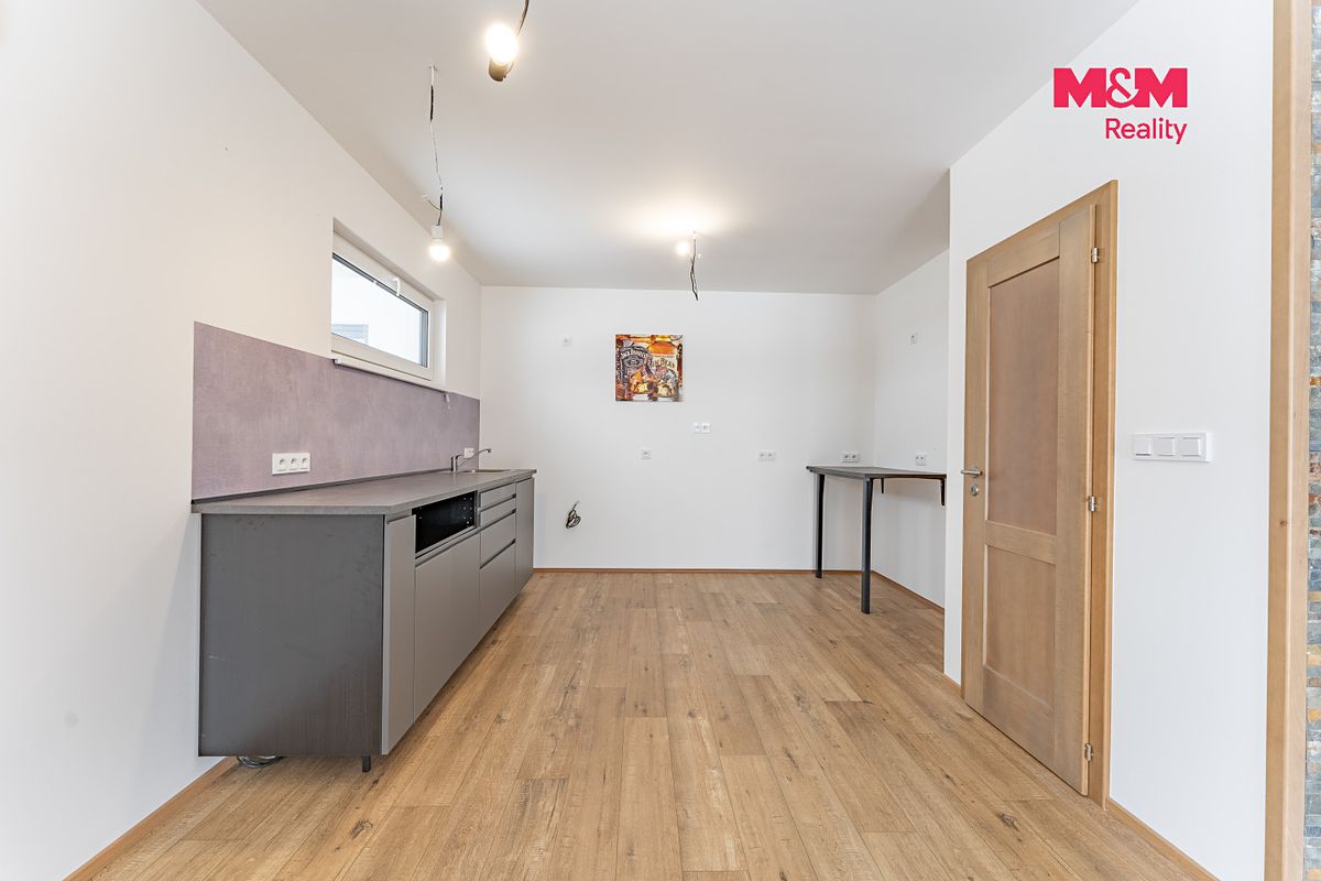 Pronájem rodinného domu 113 m², pozemek 1500 m² – fotografie 5