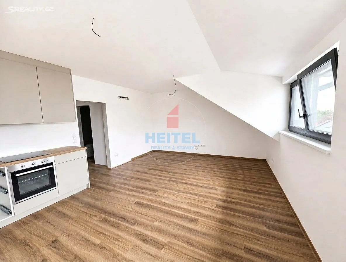 Pronájem bytu 2+kk 52 m² - Widok 2