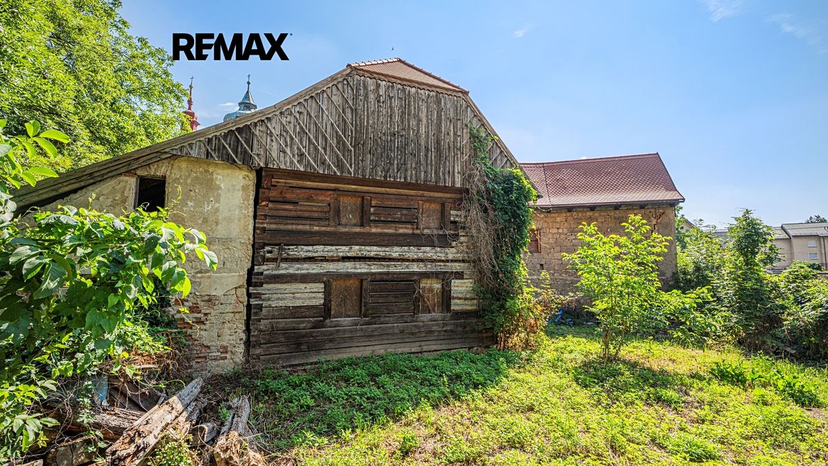 Prodej komerční nemovitosti 650 m² – fotografie 2
