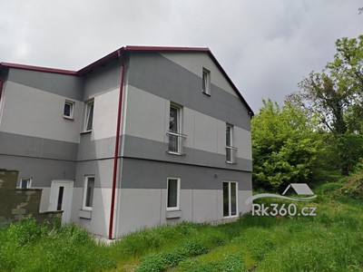 Prodej  rodinného domu 195 m², pozemek 1 800 m²
