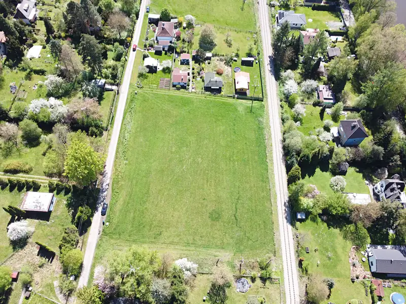 Prodej pozemku 1300 m², Lštění – náhled fotky 3