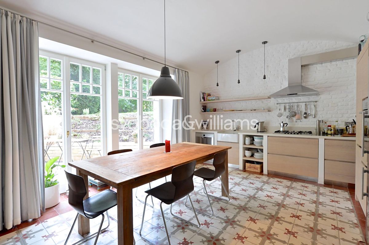 Pronájem bytu 3+kk 130 m²