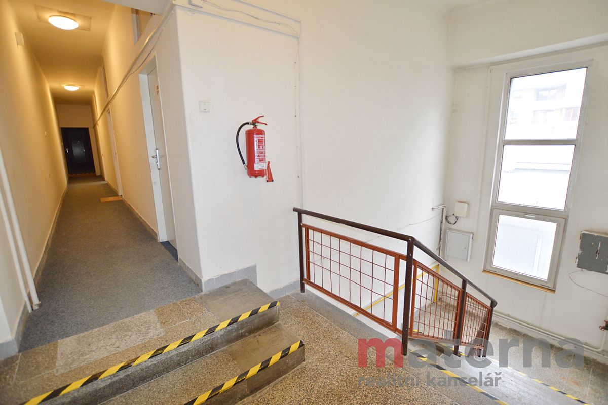 Pronájem kanceláře 32 m² – fotografie 5
