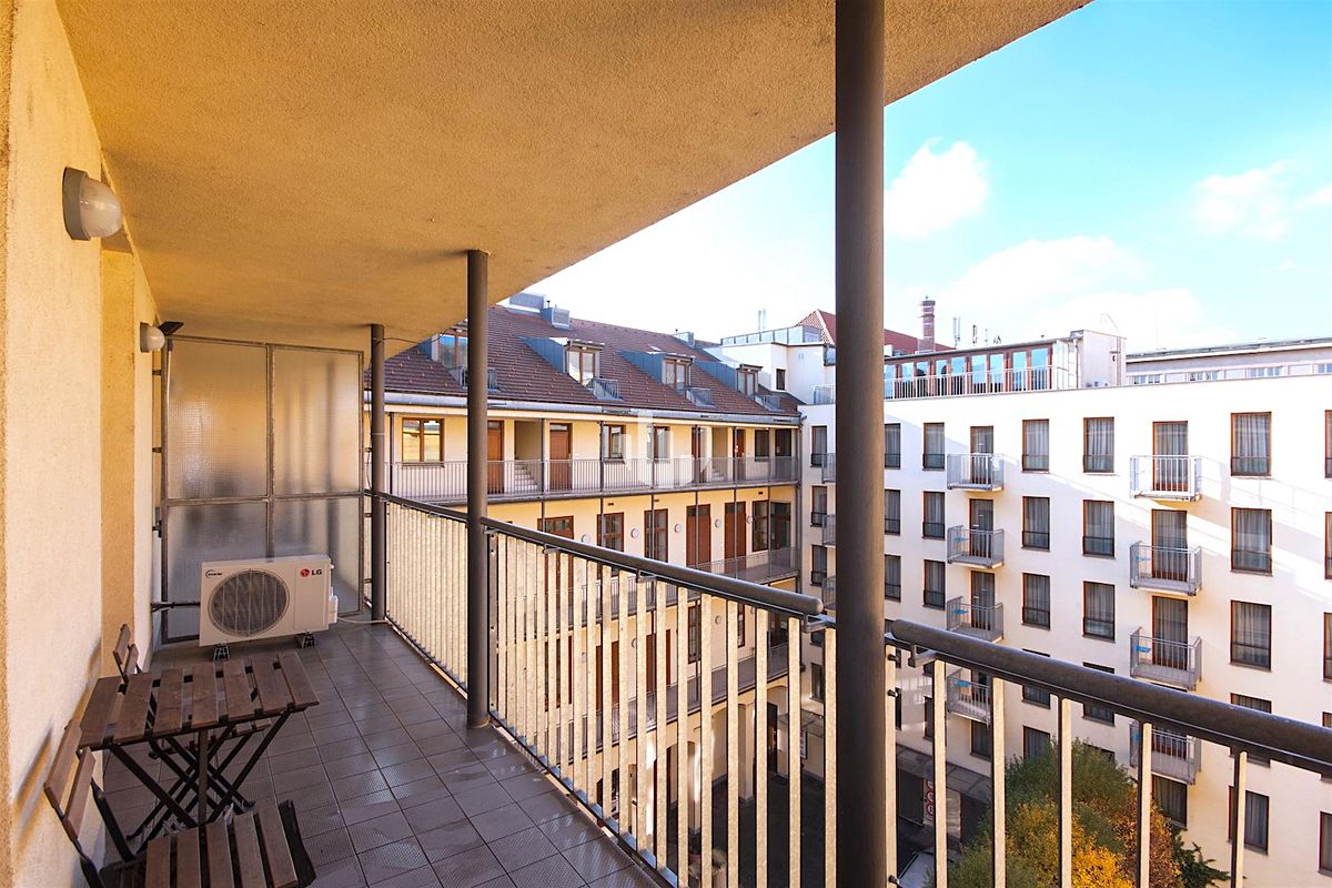 Pronájem kanceláře 147 m² – fotografie 5