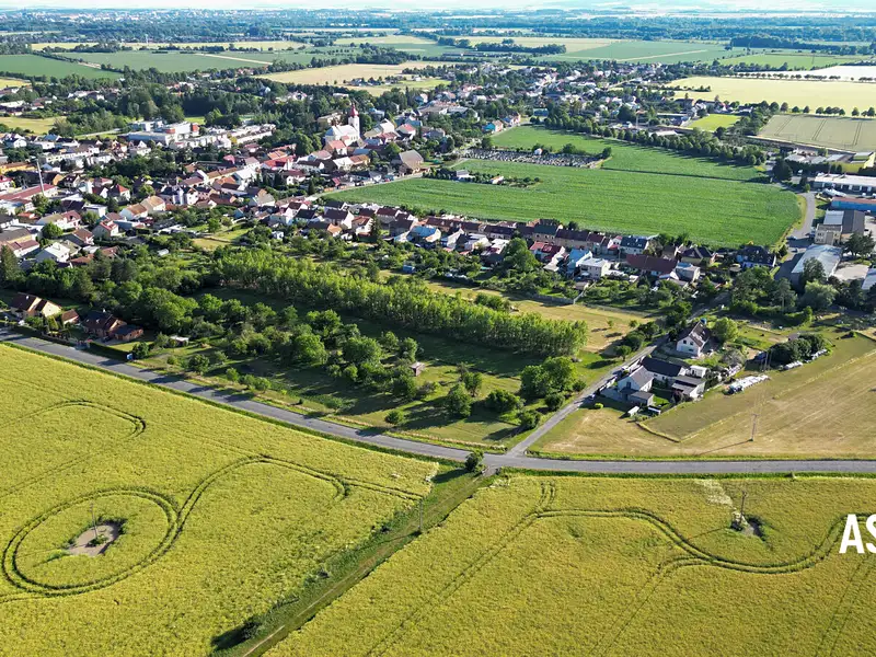 Prodej stavebního pozemku 3880 m², Bohuňovice – náhled fotky 3