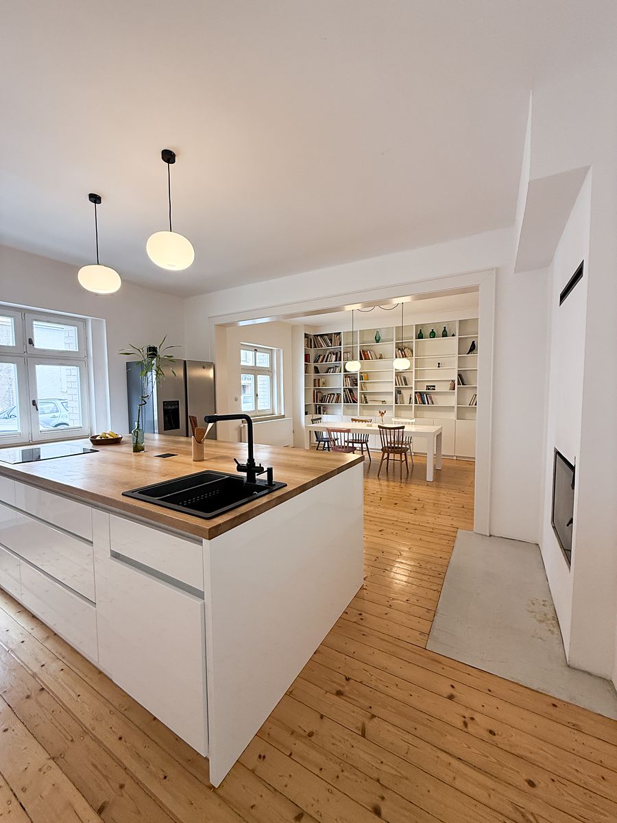 Prodej rodinného domu 230 m², pozemek 442 m² – fotografie 2
