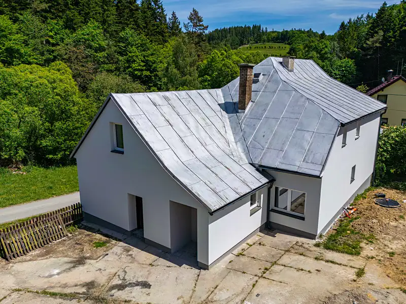 Prodej rodinného domu 275 m², pozemek 1671 m², Liptál – náhled fotky 3