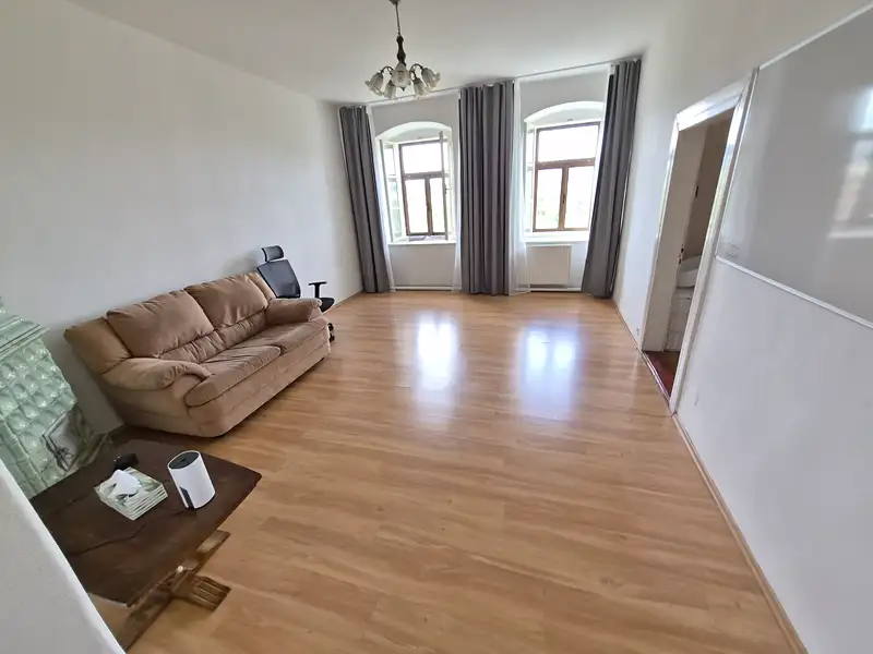 Prodej vícegeneračního domu 500 m², pozemek 1000 m², Valeč – náhled fotky 3