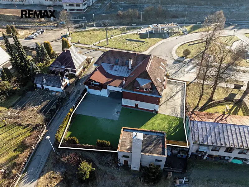 Prodej ubytovacího zařízení 818 m², Karolinka – náhled fotky 2