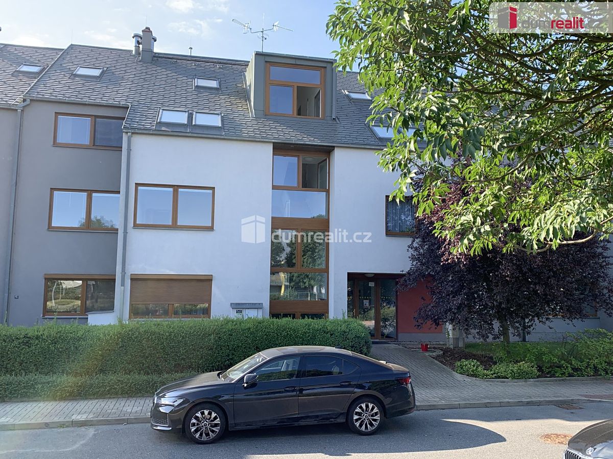 Pronájem bytu 3+kk 81 m²