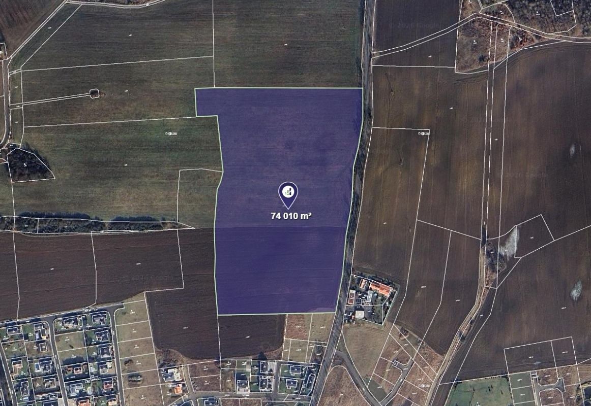 Prodej pole 74010 m²